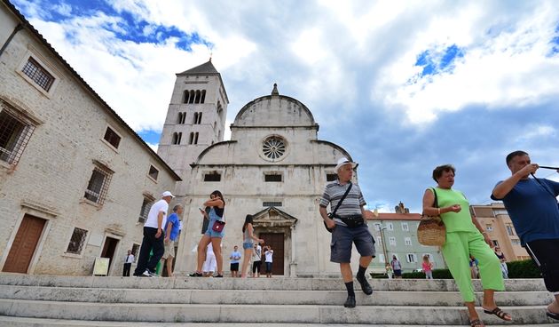 Đir po gradu, 22. srpnja 2014., Turisti u šetnji