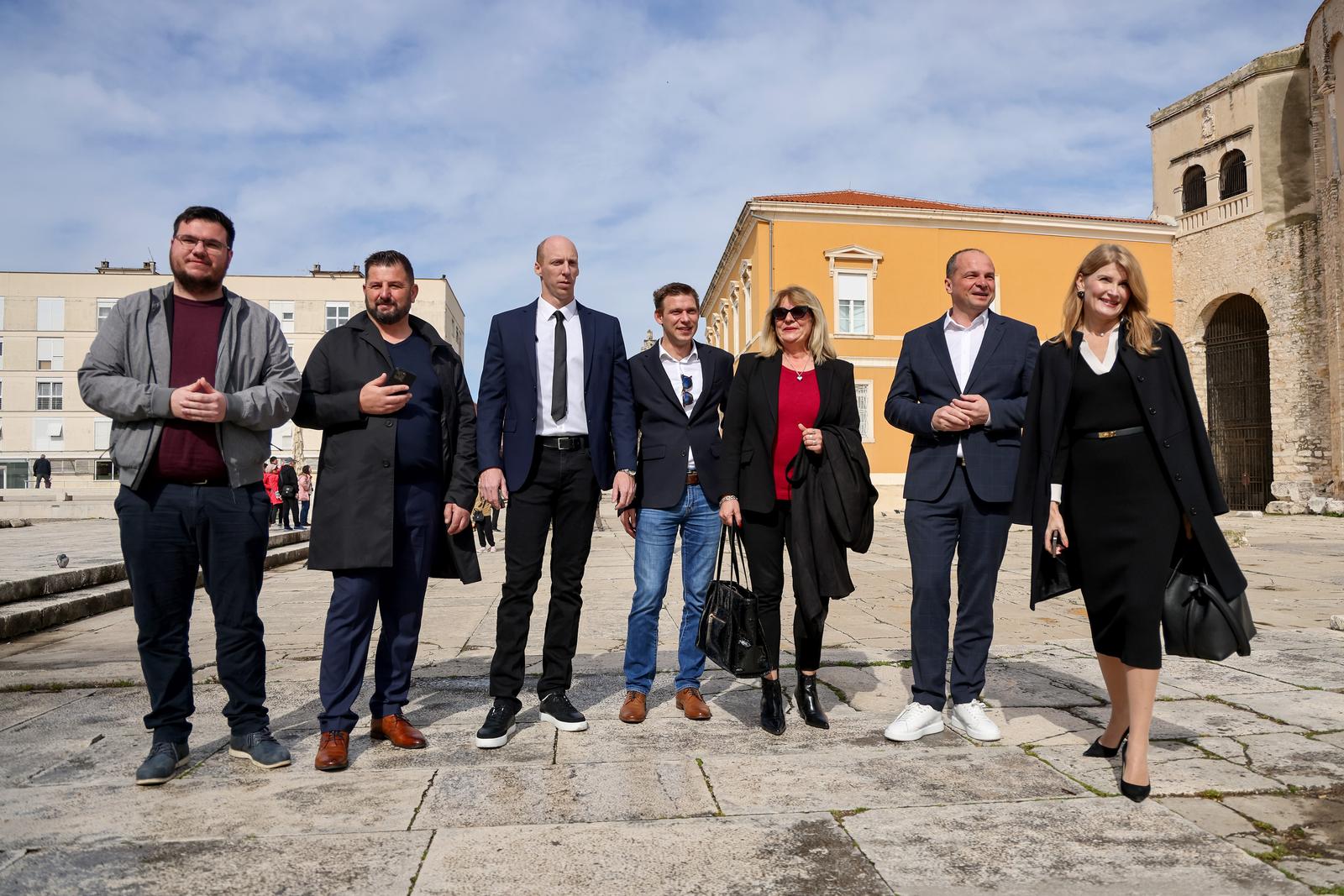 SDP predstavio kandidata za gradonačelnika, bit će to Daniel Radeta SDP predstavio kandidata za gradonačelnika, bit će to Daniel Radeta