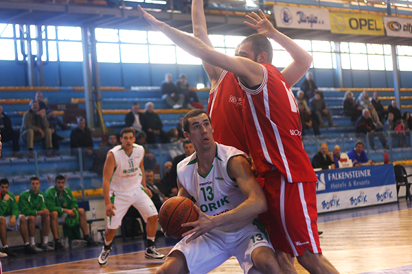 KK Borik-Puntamika – KK Svjetlost Brod (Foto:Saša Čuka) KK Borik-Puntamika – KK Svjetlost Brod (Foto:Saša Čuka)