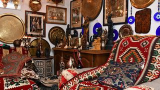 Brođanin Stanislav Hudi živi u kući koju je uredio u egipatskom stilu Brođanin Stanislav Hudi živi u kući koju je uredio u egipatskom stilu