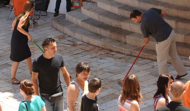 Čišćenje poprišta sukoba između Bugarije i Čakića, Foto: Andrija Lucic / CROPIX