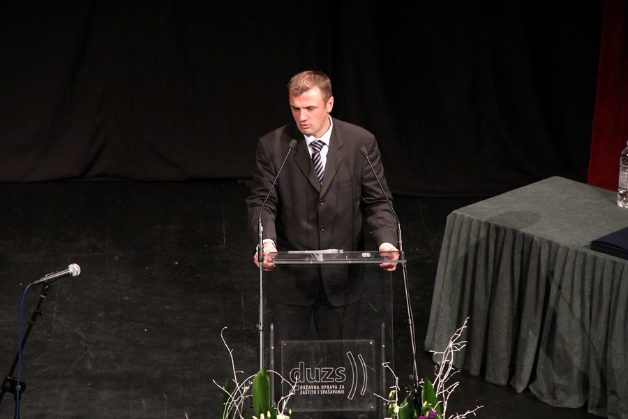 HNK Zadar: Dodjela priznanja za ”Naročiti pothvat u zaštiti i spašavanju” foto: I. Perinčić HNK Zadar: Dodjela priznanja za ”Naročiti pothvat u zaštiti i spašavanju” foto: I. Perinčić