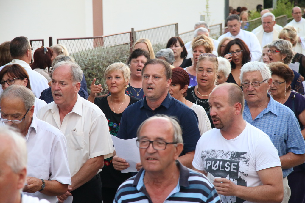 Procesija za blagdan Kraljice mira u Stanovima 22. kolovoza 2016. Procesija za blagdan Kraljice mira u Stanovima 22. kolovoza 2016.