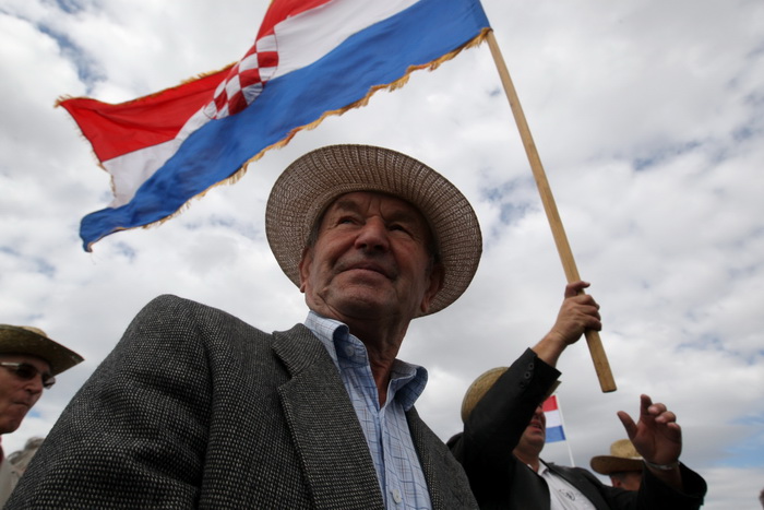 Jankolovica, Biograd, 150912. 
U Jankolovici kraj Biograda odrzan je drugi dan 59. Svjetskog prvenstva u oranju. Ovo natjecanje u oranju odrzava se od 1953. godine, a Hrvatska se ukljucila 2005. godine.
Na fotografiji: detalj s manifestacije. 
Foto: Jure