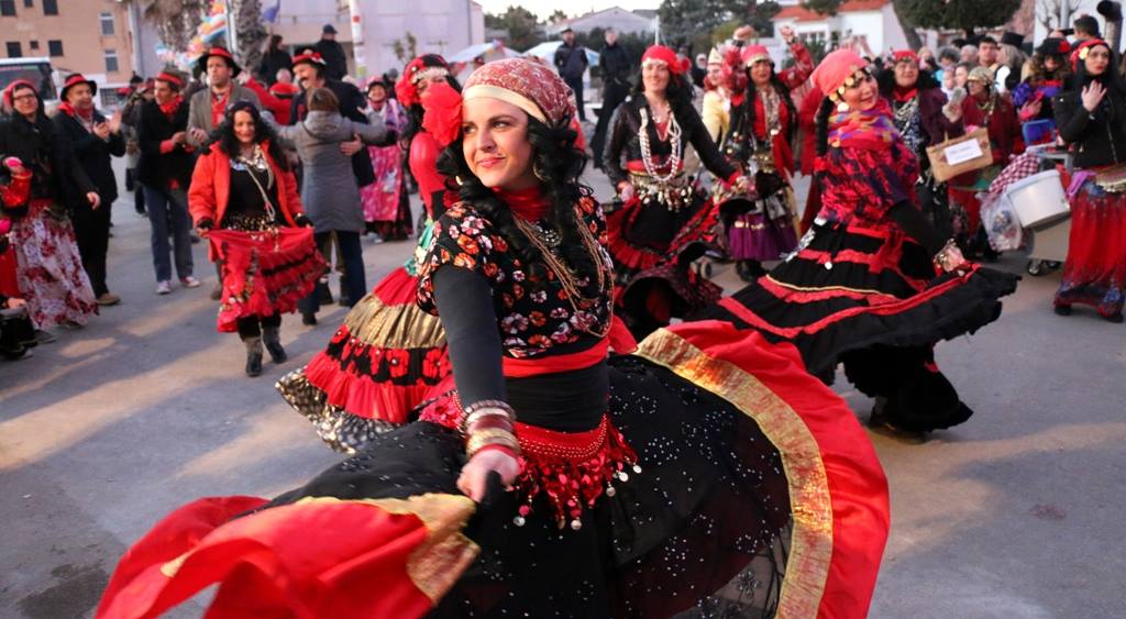 2. Međunarodna karnevalska povorka Virskih maškara, Maskenbal ilustracija, Maškare ilustracija, Karneval ilustracija