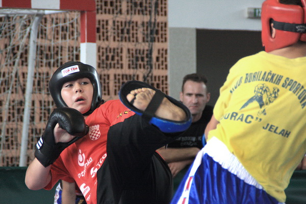 Kickbokseri KBK Benkovac nastupili u Tesnju (BIH), Foto: Sasa Cuka