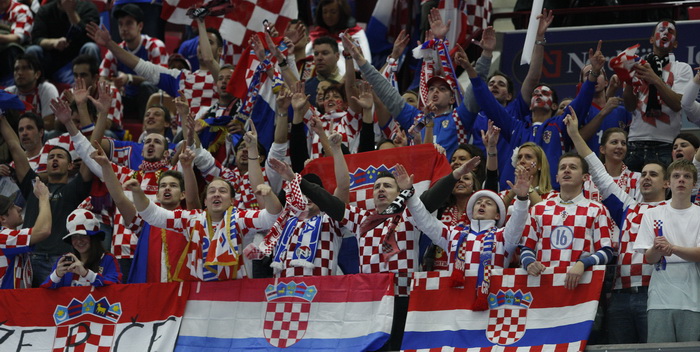 Malmo, 190111.
Malmo Arena, 22. svjetsko rukometno prvenstvo, utakmica izmedju Hrvatske i Srbije.
Na fotografiji: navijaci.
Foto: Ante Cizmic / CROPIX Malmo, 190111.
Malmo Arena, 22. svjetsko rukometno prvenstvo, utakmica izmedju Hrvatske i Srbije.
Na fotografiji: navijaci.
Foto: Ante Cizmic / CROPIX