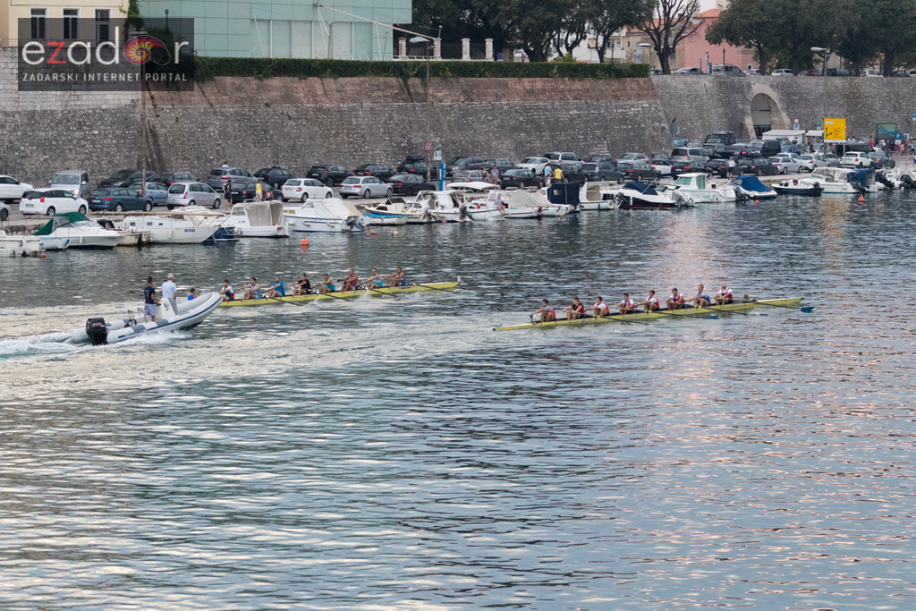 6. “Jadranov veslački dvoboj” osmeraca u uvali Jazine 6. “Jadranov veslački dvoboj” osmeraca u uvali Jazine