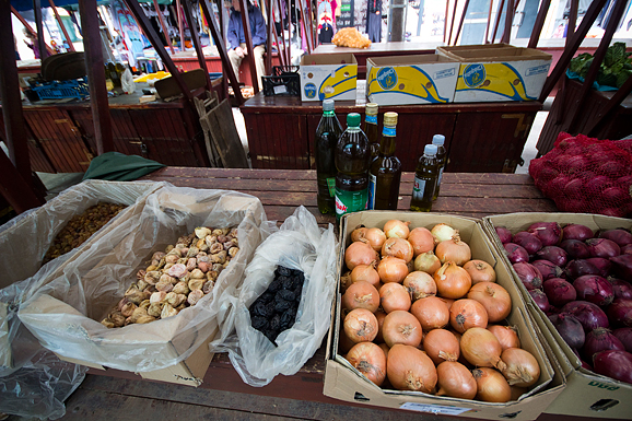 Đir po pijaci, 17. travnja 2012. (foto:Saša Čuka)