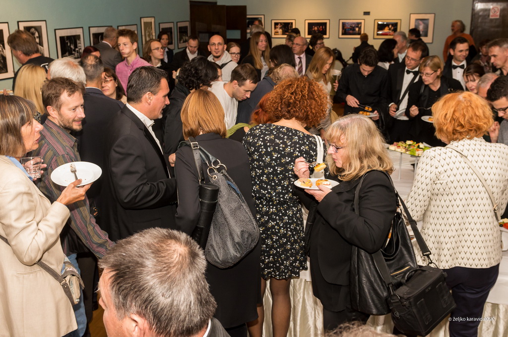 Simfonijski orkestar HRT-a pod ravnjanjem Enrica Dinda otvorio koncertnu sezonu u Zadru Simfonijski orkestar HRT-a pod ravnjanjem Enrica Dinda otvorio koncertnu sezonu u Zadru