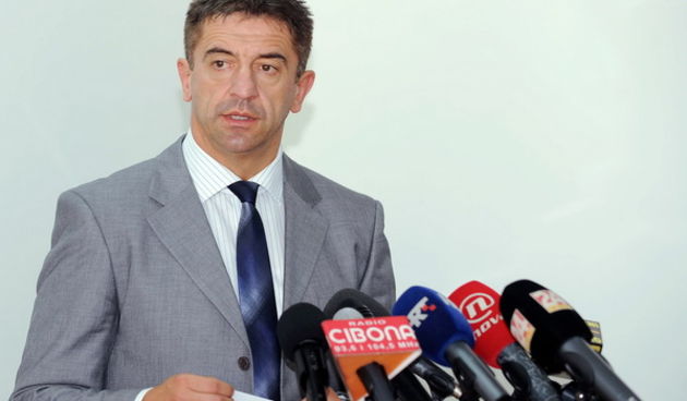 Zagreb, 030709. Ministar zdravstva Darko Milinovic potvrdio je prvi slucaj svinjske gripe u Hrvatskoj i to kod pacjentice u Splitu koja se vratila iz Australije. Foto: Damir Krajac / CROPIX