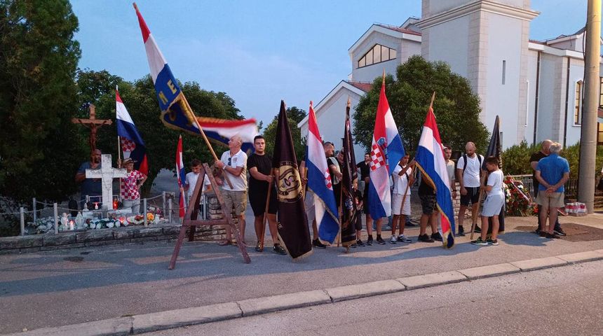 Održana 16. molitvena hodnja “Koracima nade u istinu”, Bulić – Vukšić – Lišane Ostrovičke Održana 16. molitvena hodnja “Koracima nade u istinu”, Bulić – Vukšić – Lišane Ostrovičke