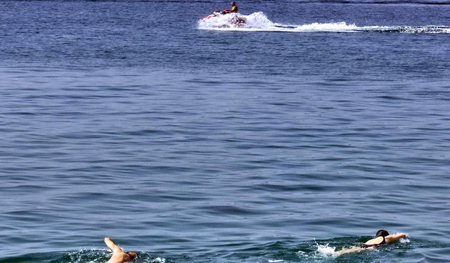 Glisiranje uz obalu na Puntamici, Foto: Leo Kvarantan
