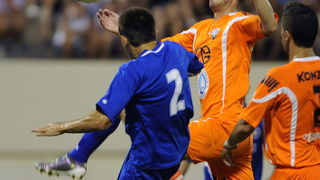 Sibenik, 200811.
Susret 5. kola 1. HNL izmedju Sibenika i Zadra.
Na slici: narancasti Sibenik Stie Bacelic Grgic.
Foto: Paun Paunovic  / CROPIX