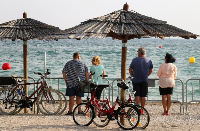 Vir: Slobodan trening na plaži Jadro pred utrke Alpe Adria Jest Ski Toura. Foto: Kažimir Škrbić/Virski list