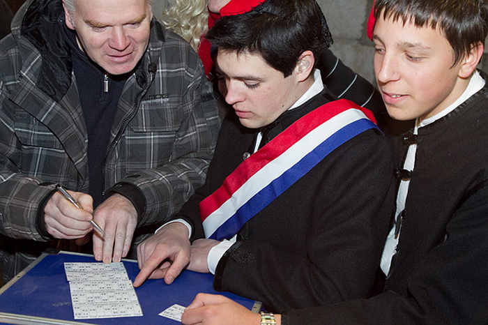 Paški karneval 2012, Foto: Leo Banić