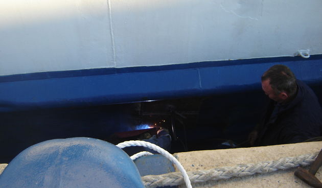 “Bartol Kašić” udario u držač lukobrana na Silbi (Foto: mmpi.hr)