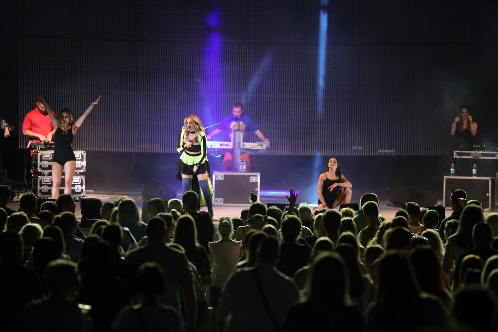 CRO Dance Night: ET, Colonia, Karma CRO Dance Night: ET, Colonia, Karma