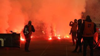 Bakljada i neredi na utakmici Hajduk – Dinamo