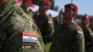 Svečano postrojavanje na stadionu u Kranjčevićevoj u povodu Dana Oružanih snaga Republike Hrvatske. Foto. PIXSELL Svečano postrojavanje na stadionu u Kranjčevićevoj u povodu Dana Oružanih snaga Republike Hrvatske. Foto. PIXSELL