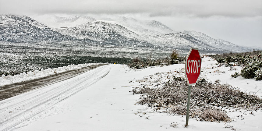 Snijeg na D54 pod Velebitom, 19.12.2009. Snijeg na D54 pod Velebitom, 19.12.2009.