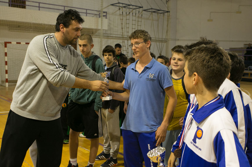 Košarkaški turnir u OŠ Stjepana Radića