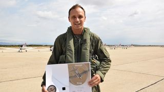 Pukovnik Harapin ostvario 2 tisuće sati naleta na Pilatusu Pukovnik Harapin ostvario 2 tisuće sati naleta na Pilatusu