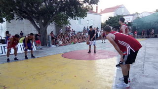 41. Otočki košarkaški turnir “Ist 2016”. Foto: Zvonimir Brzić 41. Otočki košarkaški turnir “Ist 2016”. Foto: Zvonimir Brzić