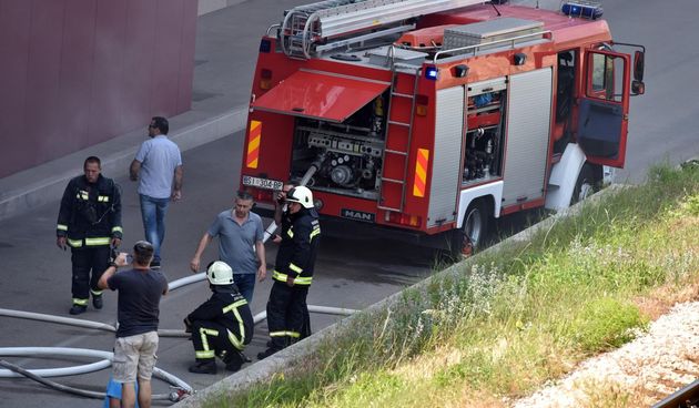 U trgovačkom centru Dalmare u Šibeniku izbila dva požara