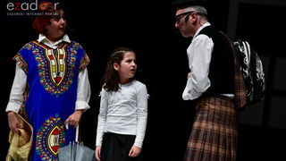 Predstava “Odgojoj” Plesne udruge Gesta u HNK Zadar