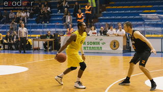 HT Premijer liga, 3. kolo: KK Jazine Arbanasi – GKK Šibenik 36-72 HT Premijer liga, 3. kolo: KK Jazine Arbanasi – GKK Šibenik 36-72