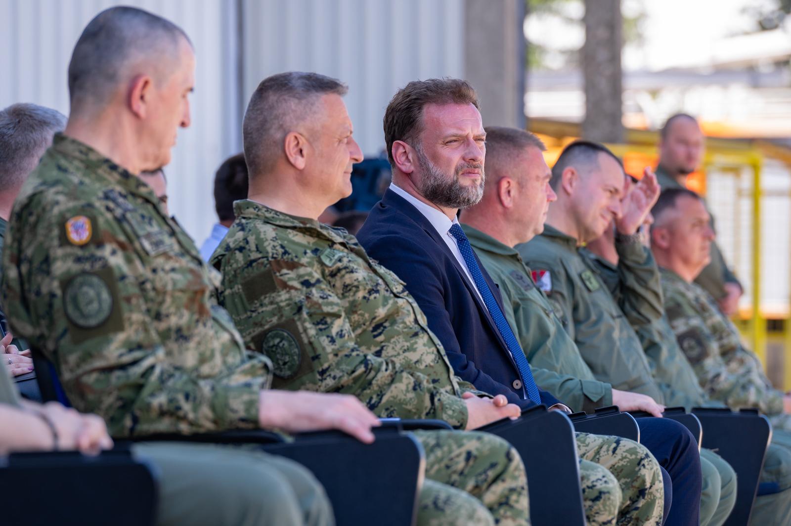 Krila Oluje predstavila novi letački program i dva nova člana