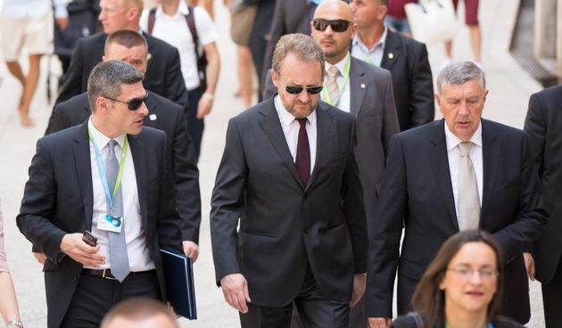 Dubrovnik – Dolazak sudionika Brdo-Brijuni procesa. Na sastanku ce sudjelovati brojni predsjednici i drzavni duznosnici. Bakir Izetbegovic. Photo: Grgo Jelavic/PIXSELL Autor  Grgo Jelavic/PIXSELL Ključne riječi  Bakir Izetbegovic,
