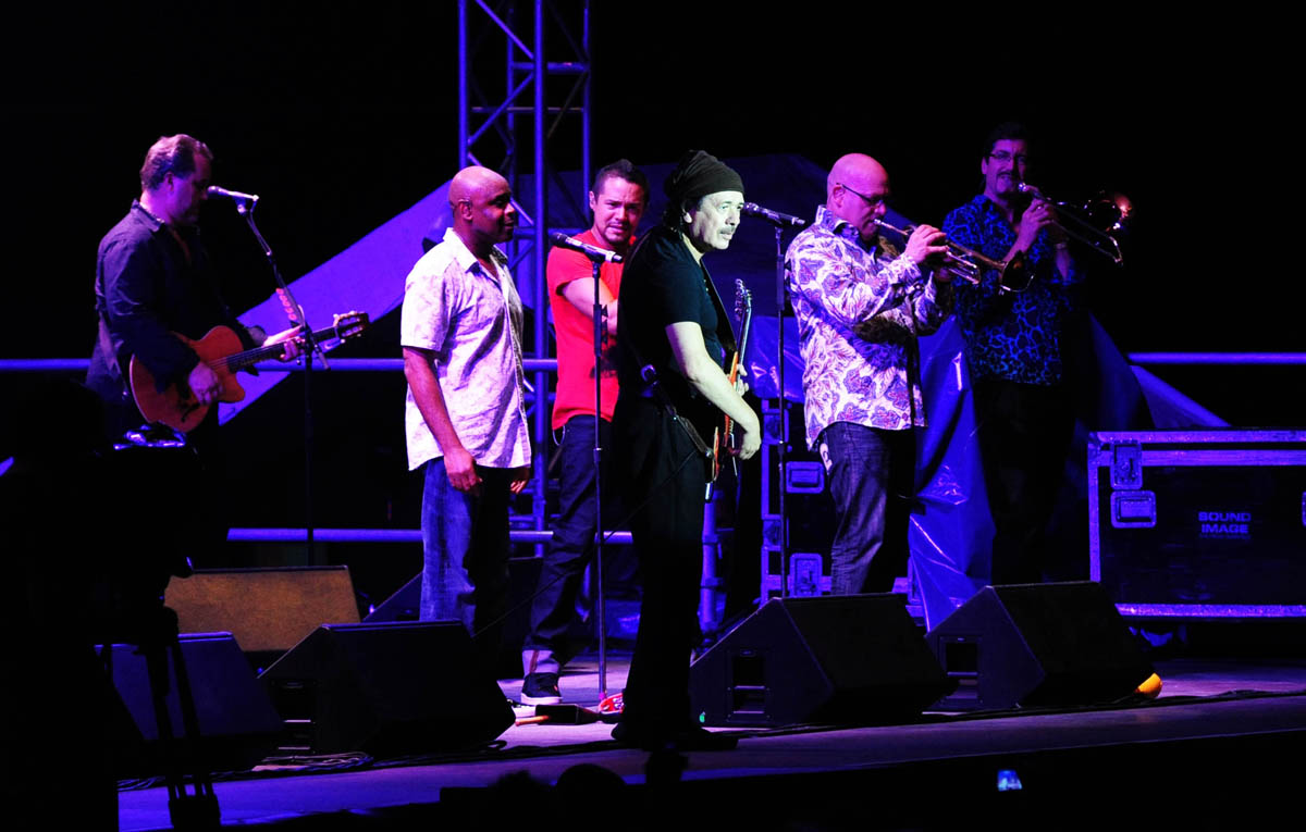 Zadar, 29.07.2013. snimio: Nenad Marčev 
Koncert Carlos Santana 
Prostor pored dvorane u Jazinama