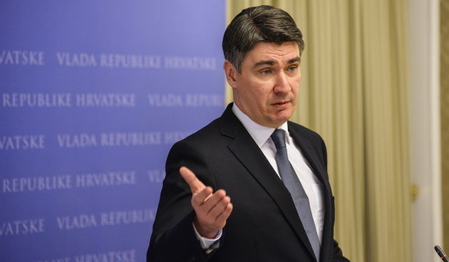 Zagreb, 150213.    
Banski dvori.
Konferencija za medije premijera Zorana Milanovica na temu predstojecih izbora za Europski parlament.
Na fotografiji: Zoran Milanovic.
Foto: Admir Buljubasic / CROPIX