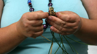 Danas je održana kreativna radionica za velike i male u organizaciji Dječjeg odjela Gradske knjižnice Zadar: izrada stručaka i jastučića od lavande od 10-12 h. Radionicu je vodila gospođa Jadranka Plantak. Foto by Lucija Juravic Danas je održana kreativna radionica za velike i male u organizaciji Dječjeg odjela Gradske knjižnice Zadar: izrada stručaka i jastučića od lavande od 10-12 h. Radionicu je vodila gospođa Jadranka Plantak. Foto by Lucija Juravic