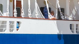 Velicanstveni jedrenjak Royal Clipper na Pozdravu suncu Velicanstveni jedrenjak Royal Clipper na Pozdravu suncu