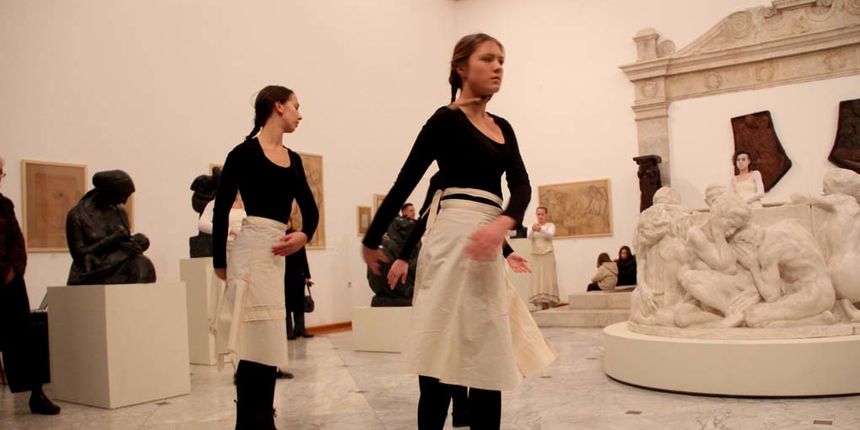 Glazbeno-plesni performans “Ona koja nosi”, foto: Iva Perinčić