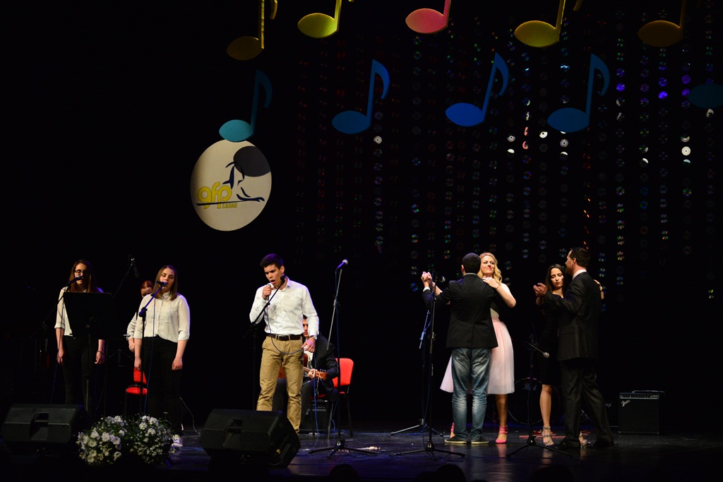 MIOC za Davida: Humanitarni koncert gimnazije Franje Petrića u HNK Zadar