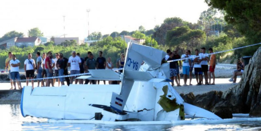 Kastela avion, Foto: Ivo Cagalj/PIXSELL Kastela avion, Foto: Ivo Cagalj/PIXSELL