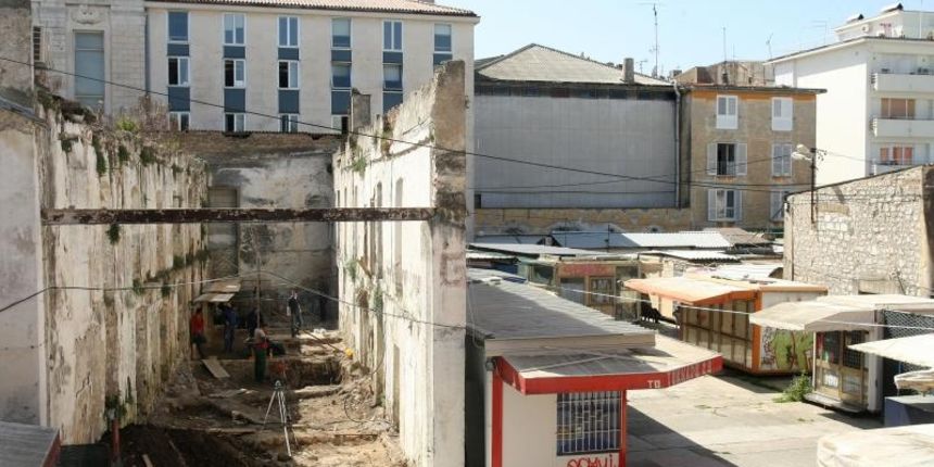 U tijeku su arheoloski radovi unutar nekadasnje palace Cedulin koja se nalazi neposredno uz gradsku trznicu. Projekt financira turisticka zajednica grada. Prostor nekadasnje palace pretvoriti ce se u turisticki informativni centar. Photo: Dino Stanin/PIXS U tijeku su arheoloski radovi unutar nekadasnje palace Cedulin koja se nalazi neposredno uz gradsku trznicu. Projekt financira turisticka zajednica grada. Prostor nekadasnje palace pretvoriti ce se u turisticki informativni centar. Photo: Dino Stanin/PIXS