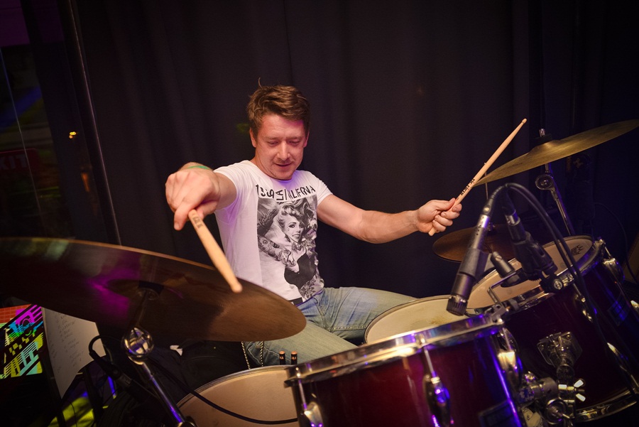 Jura Stublić & Film u Maraschino baru ; foto Iva Perinčić Jura Stublić & Film u Maraschino baru ; foto Iva Perinčić