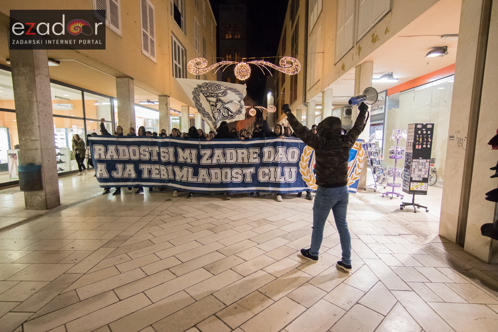 Okupljanje Tornada na Forumu i korteo do Krešinog doma Okupljanje Tornada na Forumu i korteo do Krešinog doma