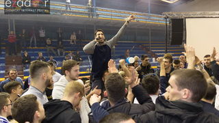 Humanitarno gledanje utakmice Zadar-Cibona (85-84) u Jazinama Humanitarno gledanje utakmice Zadar-Cibona (85-84) u Jazinama