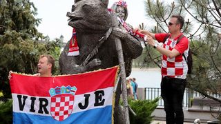 Veseli hrvatski navijači u Rostovu na Donu