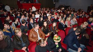 Premijera predstave “U sjeni” udruge “Igrajmo se” Premijera predstave “U sjeni” udruge “Igrajmo se”