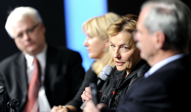 Split, Podstrana, 171009.
U hotelu Le Meridien Lav u Splitu odrzala se devetnaesta konferencija Zagrebacke burze.
U sklopu konferencije danas je organiziran okrugli stol predsjednickih kandidata na kojemu su sudjelovali Dr. Ivo Josipovic, Dr. Andrija Hebr