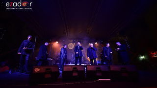 Tisuće Zadrana uživalo na krcatom Narodnom trgu i Tgu Petra Zoranića uz Tomislava Bralića i klapu Intrade Tisuće Zadrana uživalo na krcatom Narodnom trgu i Tgu Petra Zoranića uz Tomislava Bralića i klapu Intrade