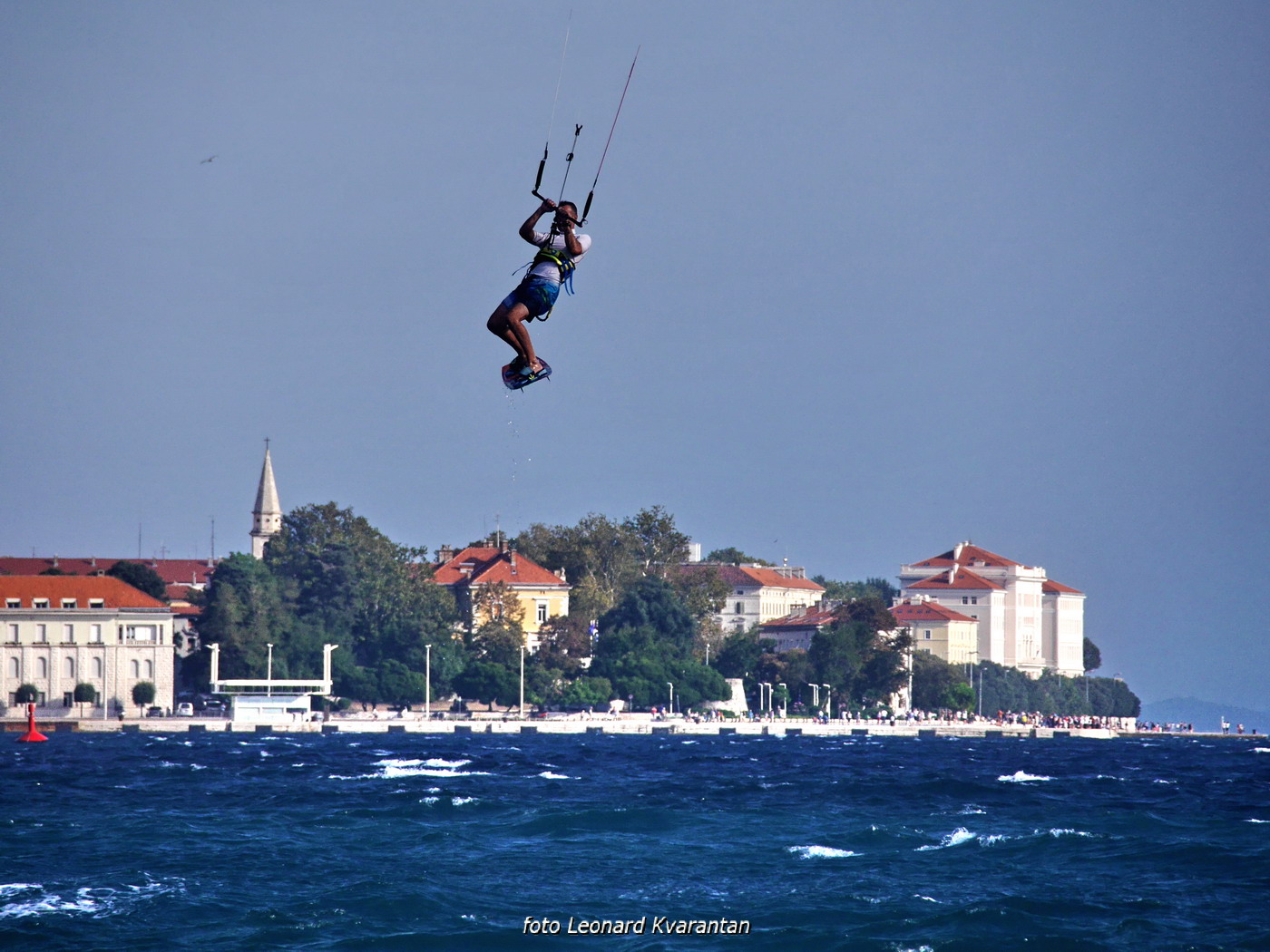 Surferi i kiteri došli na svoje pred neveru