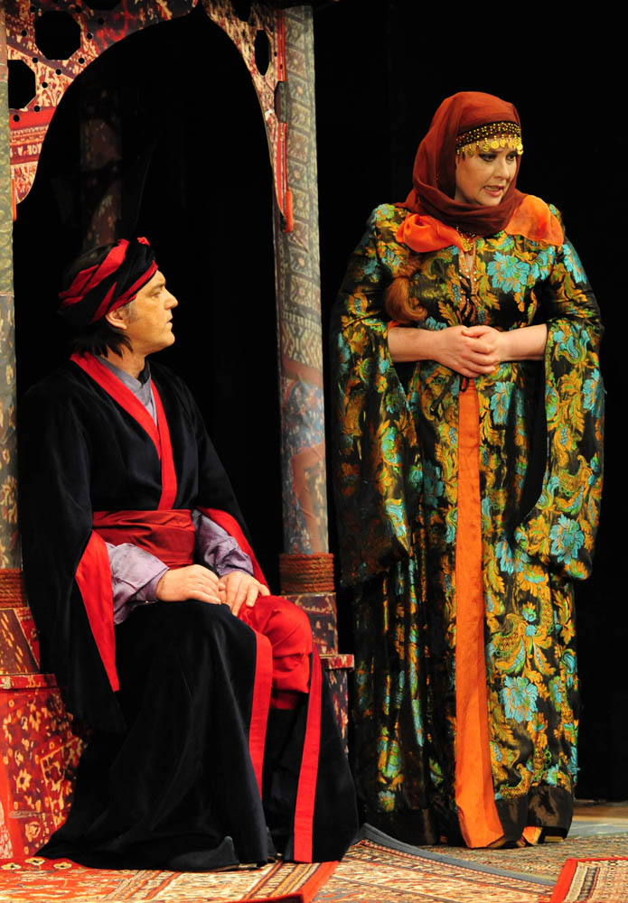 Zadar, 23.02.2012. snimio: Nenad Marčev
Gradsko kazalište Marina Držića Dubrovnik
Milan Ogrizović
HASANAGINICA
redatelj: Ivan Leo Lemo
Igraju: Jasna Jukić, Vladimir Posavec, Slavko Juraga, Milka Podrug Kokotović, Izmira Brautović, Lana Helena Hul Zadar, 23.02.2012. snimio: Nenad Marčev
Gradsko kazalište Marina Držića Dubrovnik
Milan Ogrizović
HASANAGINICA
redatelj: Ivan Leo Lemo
Igraju: Jasna Jukić, Vladimir Posavec, Slavko Juraga, Milka Podrug Kokotović, Izmira Brautović, Lana Helena Hul